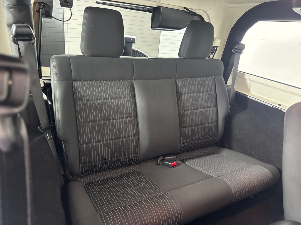2012 Jeep Wrangler Image 22