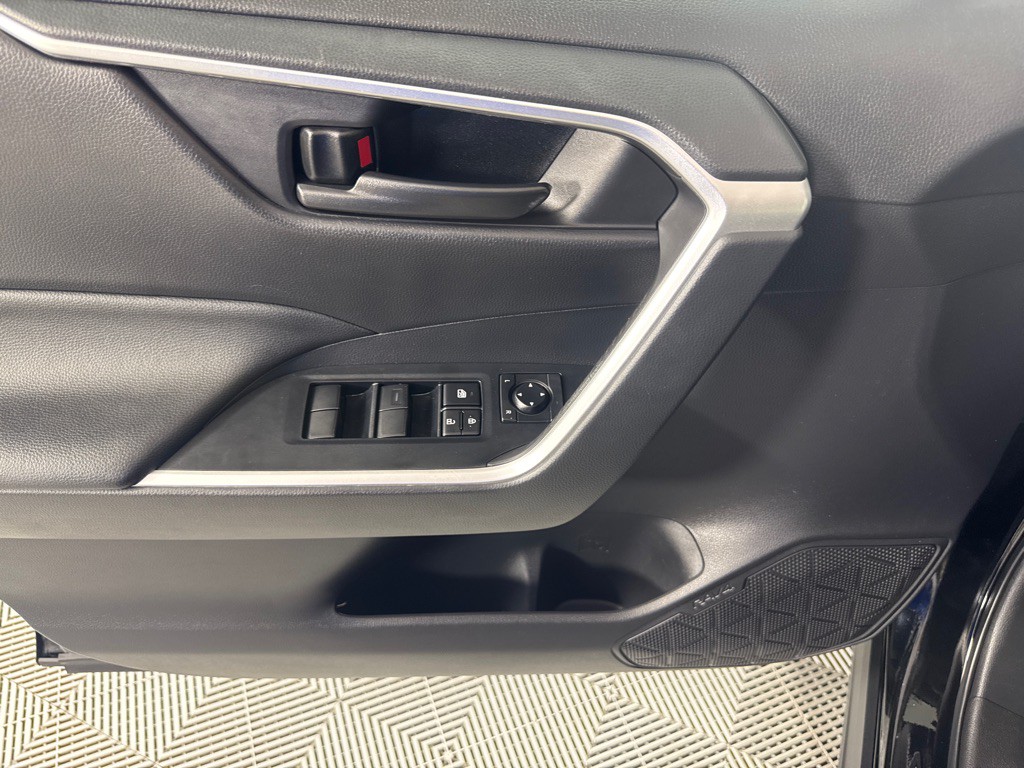 2022 Toyota Rav4 Image 12