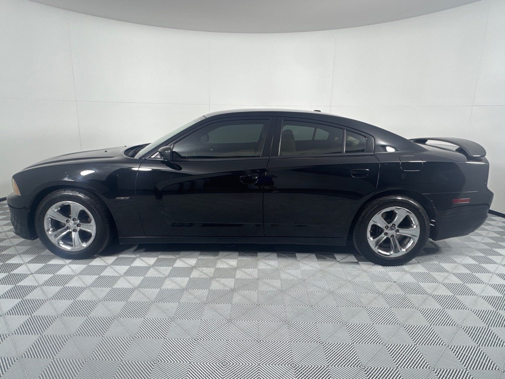 2013 Dodge Charger Image 8