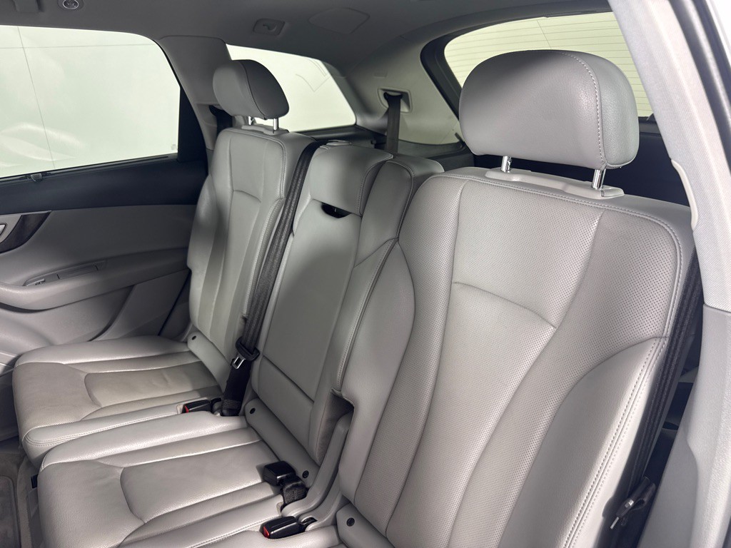 2018 Audi Q7 Image 23