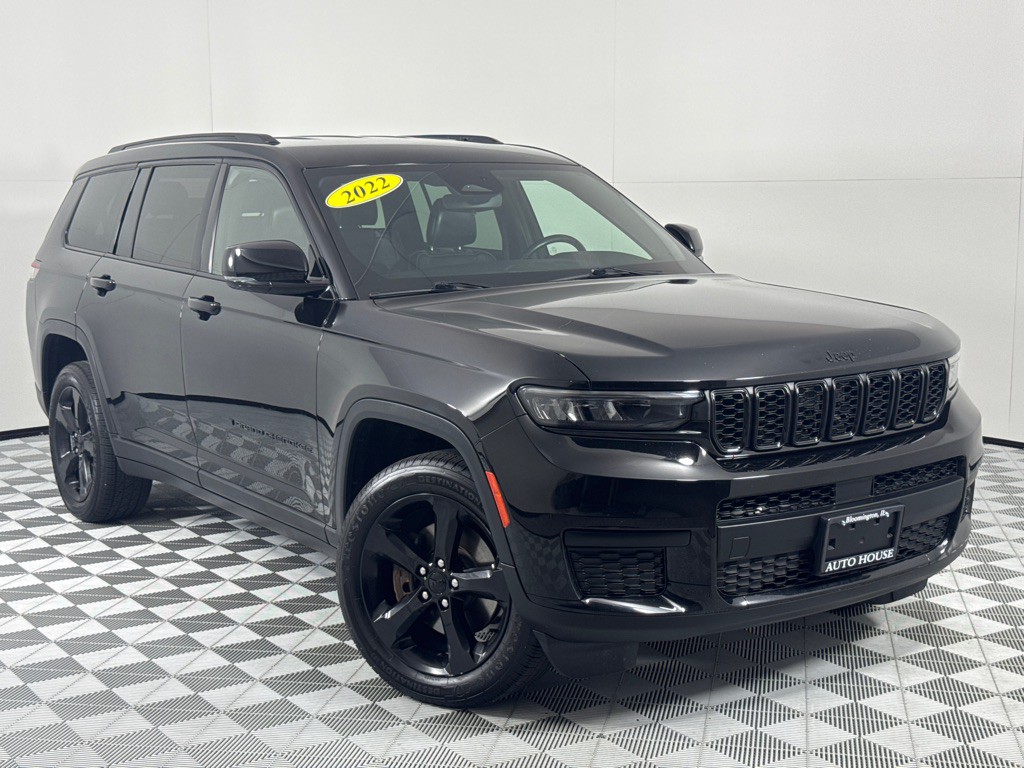 2022 Jeep Grand Cherokee Image 2