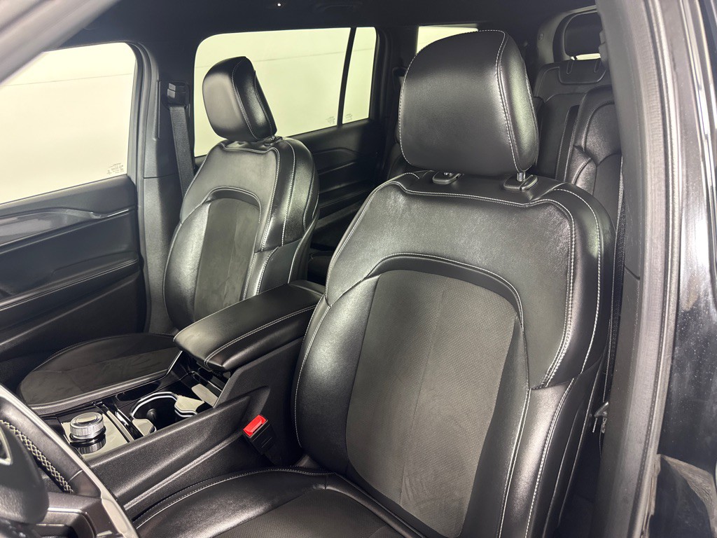 2022 Jeep Grand Cherokee Image 15