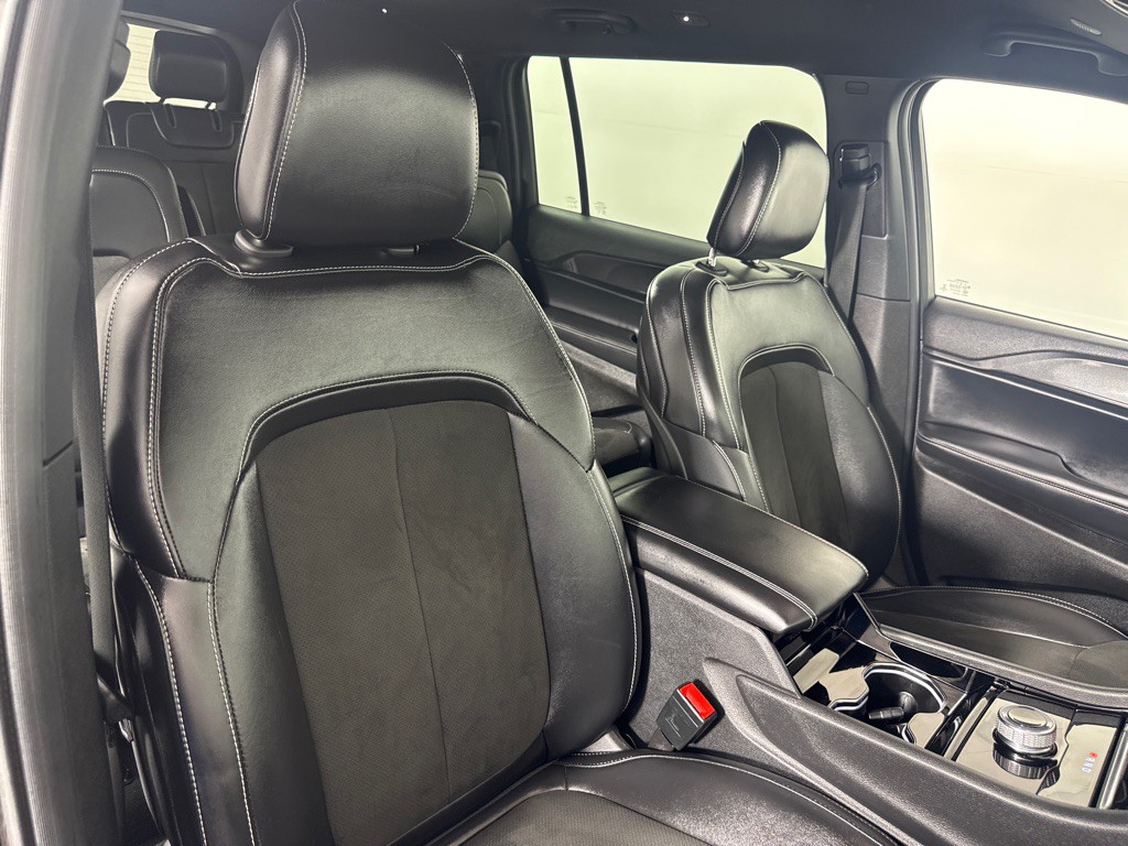 2022 Jeep Grand Cherokee Image 29