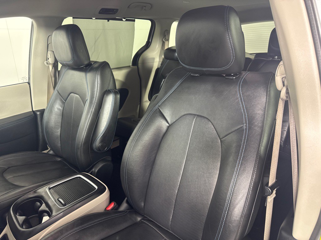 2021 Chrysler Pacifica Image 15