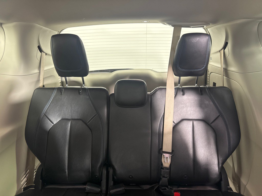 2021 Chrysler Pacifica Image 21