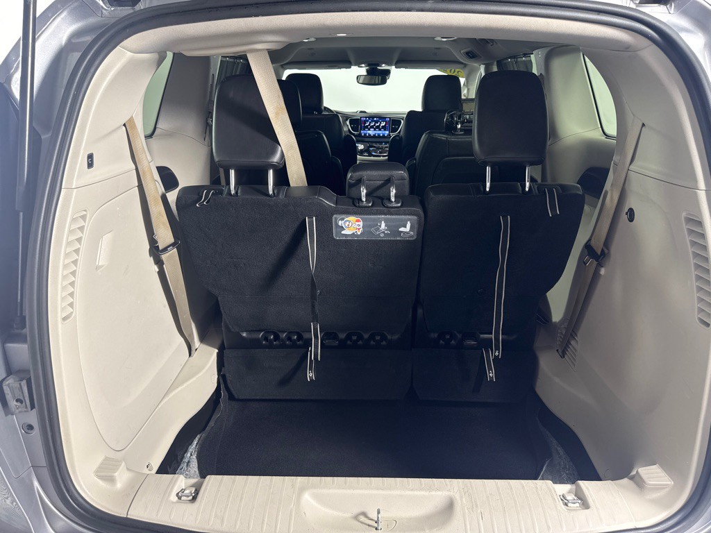 2021 Chrysler Pacifica Image 22