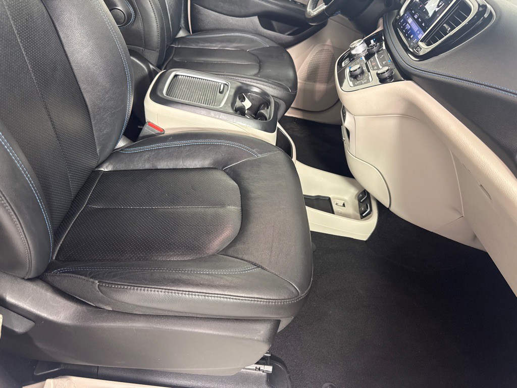 2021 Chrysler Pacifica Image 24
