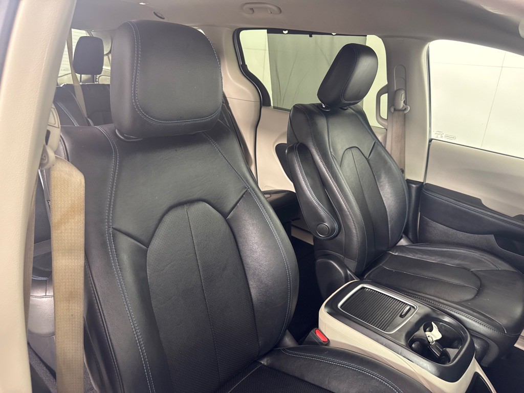 2021 Chrysler Pacifica Image 25