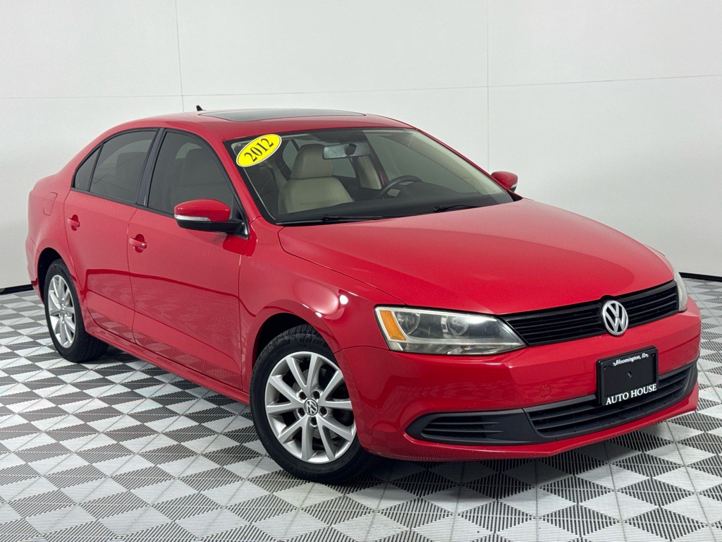 2012 Volkswagen Jetta Image 2
