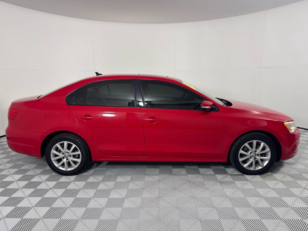 2012 Volkswagen Jetta Image 4
