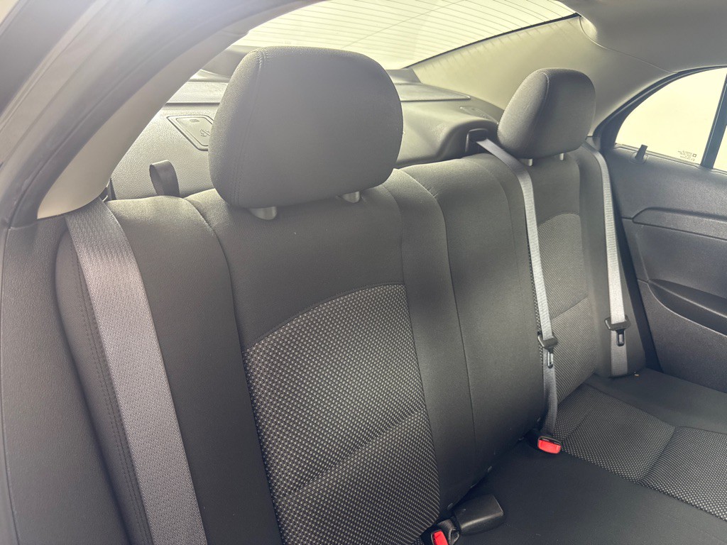 2012 Chevrolet Malibu Image 20
