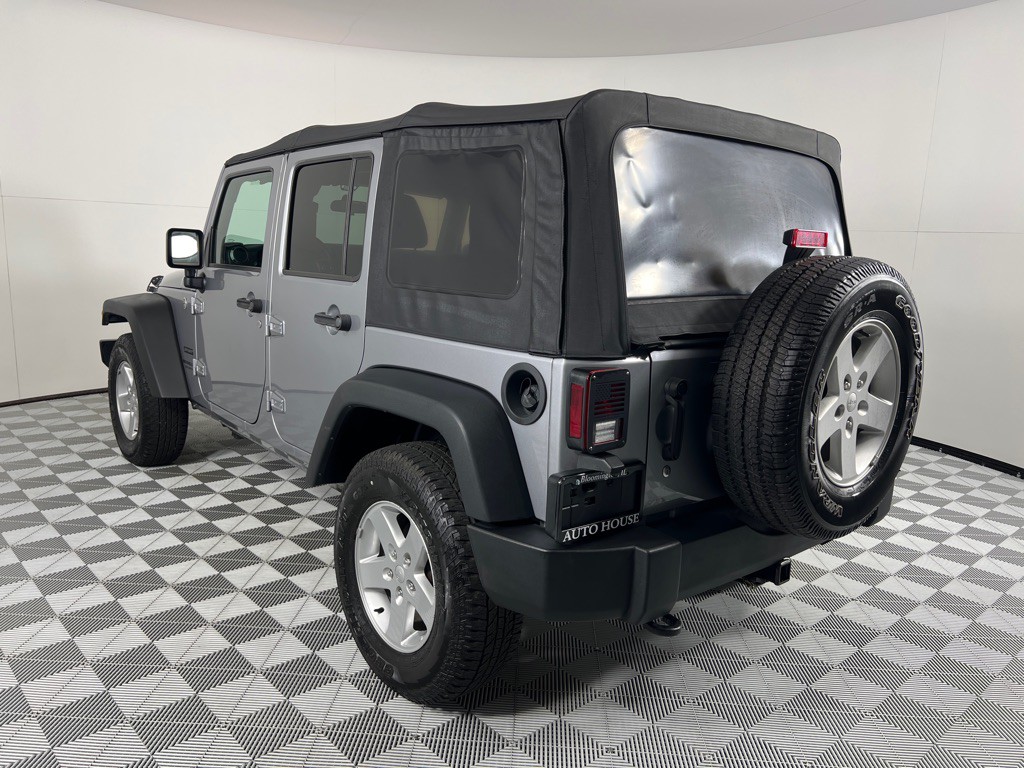 2016 Jeep Wrangler Unlimited Image 8