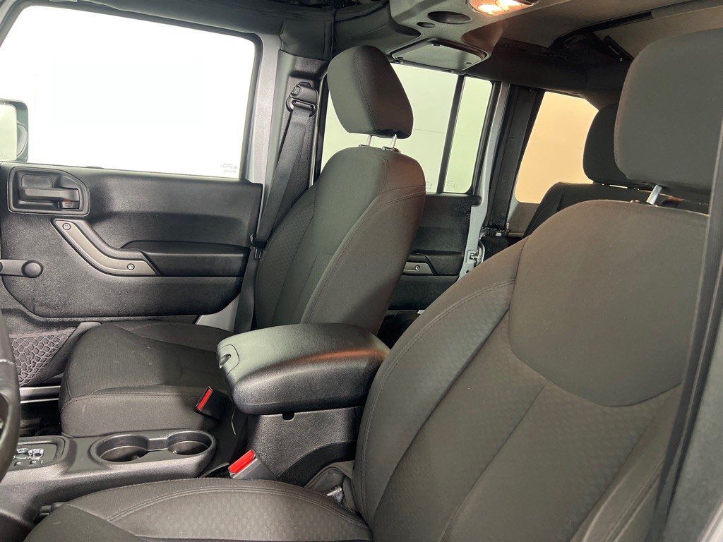 2016 Jeep Wrangler Unlimited Image 15
