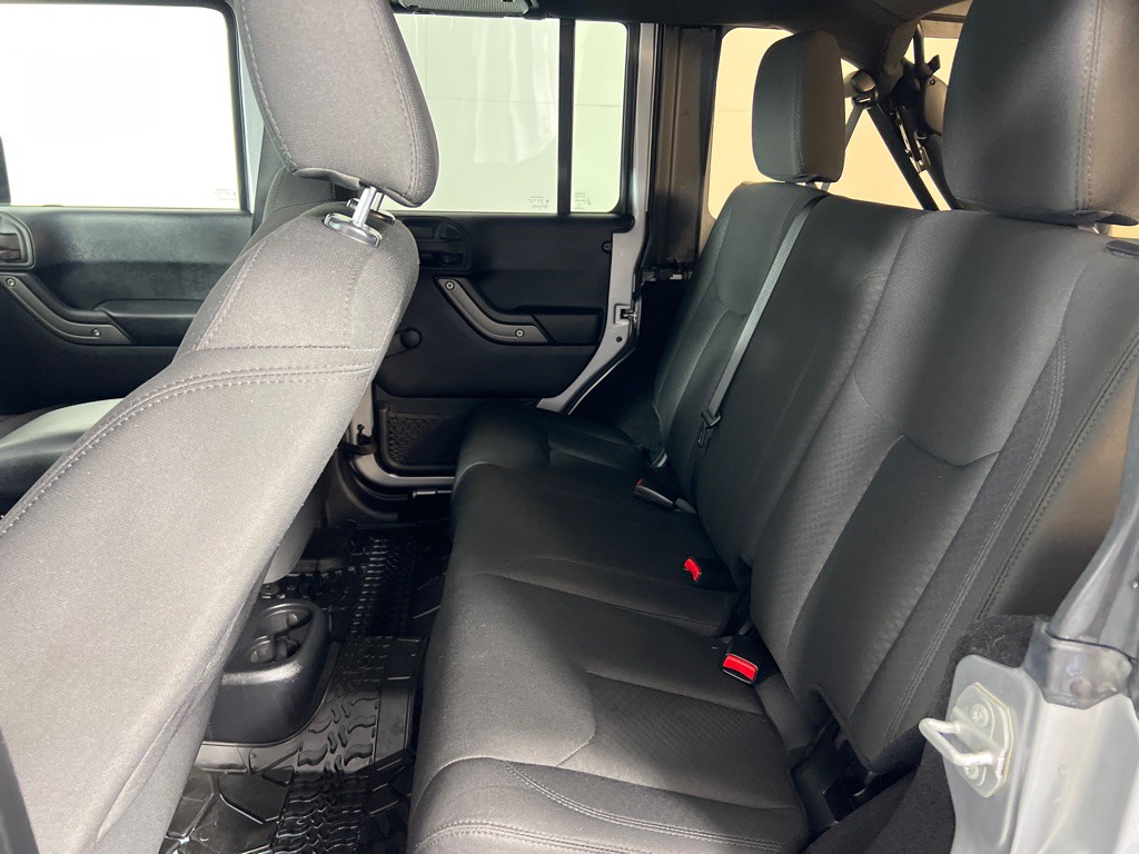 2016 Jeep Wrangler Unlimited Image 20