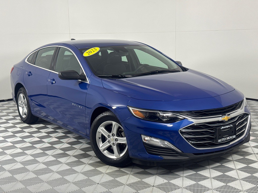 2023 Chevrolet Malibu Image 2