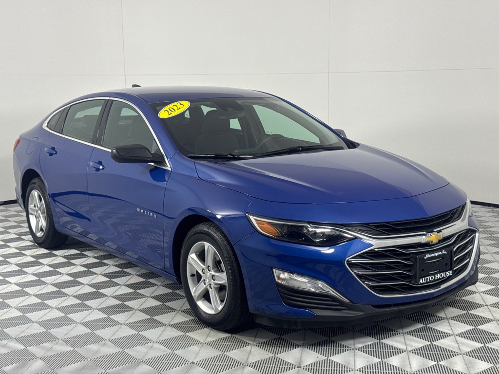 2023 Chevrolet Malibu Image 3