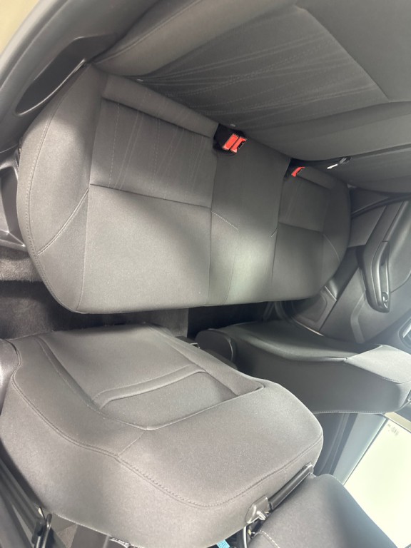 2018 Ford Focus Image 22