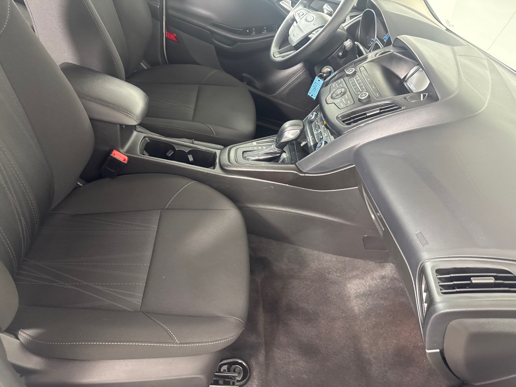 2018 Ford Focus Image 24