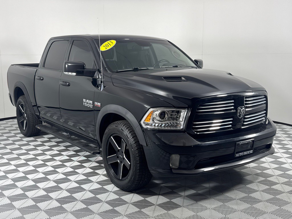 2013 RAM 1500 Image 3