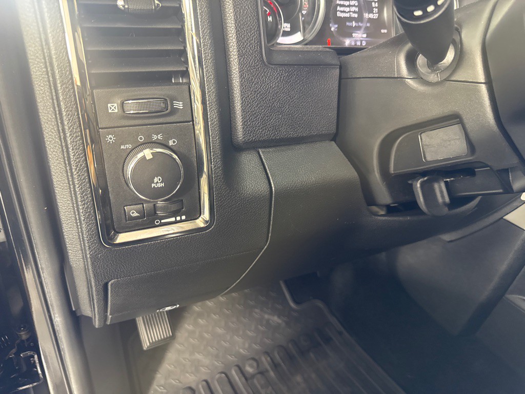 2013 RAM 1500 Image 16