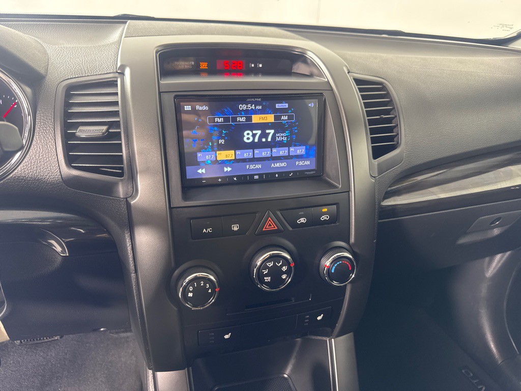 2013 Kia Sorento Image 17