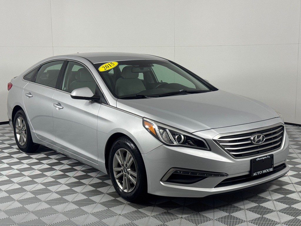 2015 Hyundai Sonata Image 3