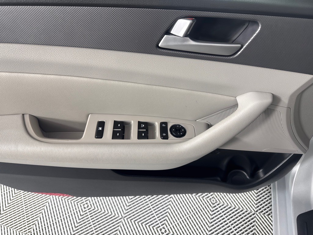 2015 Hyundai Sonata Image 11