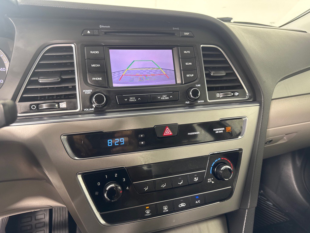 2015 Hyundai Sonata Image 16