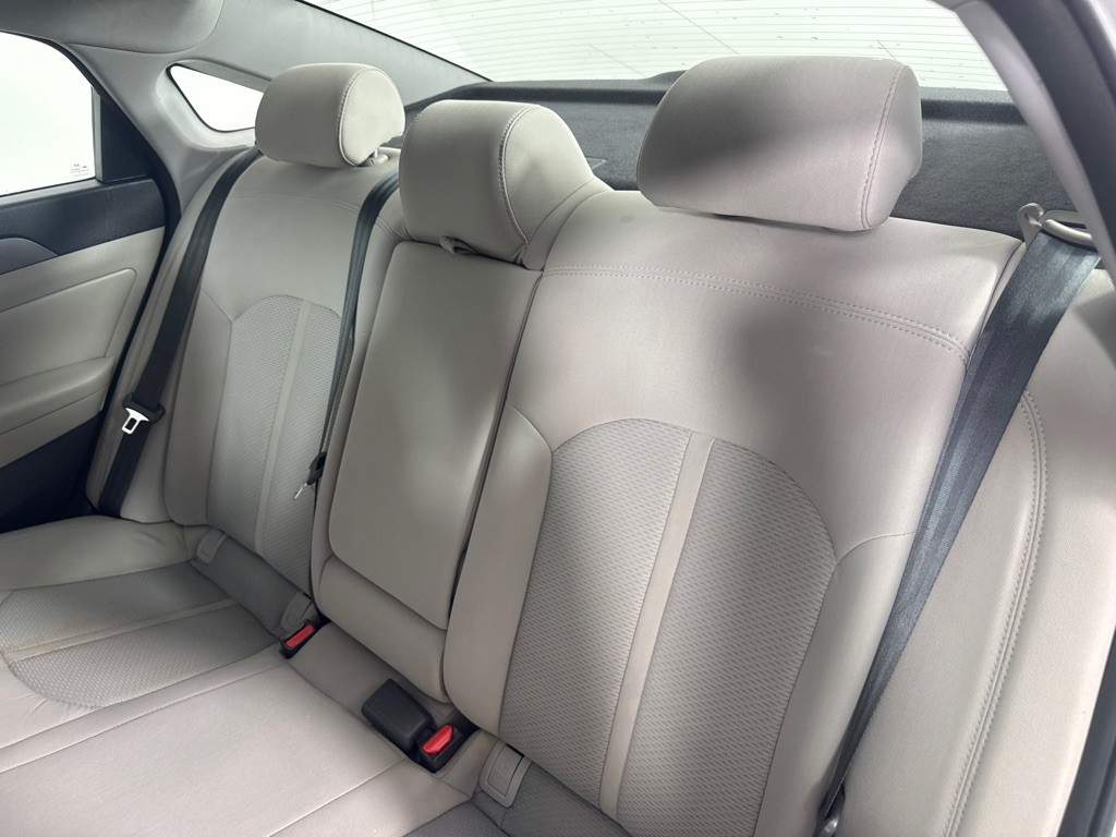2015 Hyundai Sonata Image 19