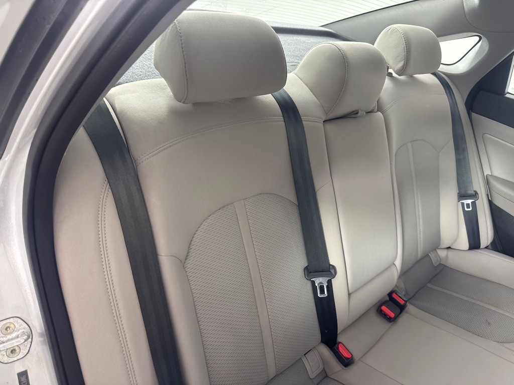 2015 Hyundai Sonata Image 21