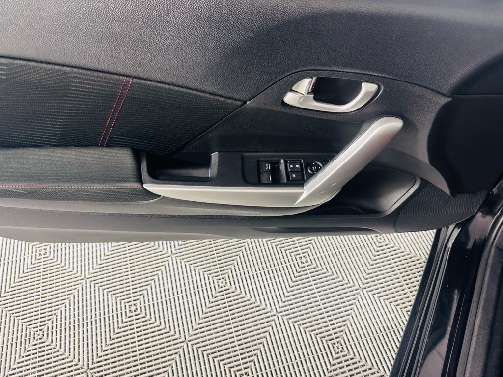 2015 Honda Civic Image 12