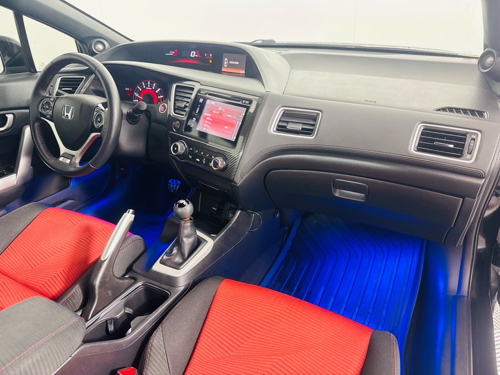 2015 Honda Civic Image 24