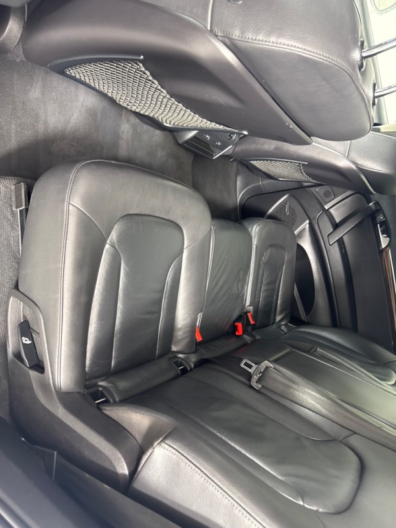 2015 Audi Q7 Image 23