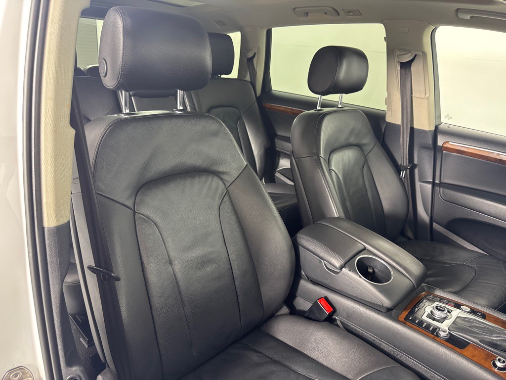2015 Audi Q7 Image 30