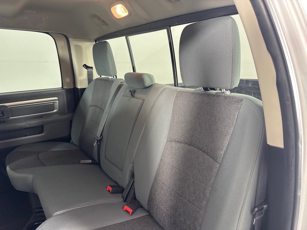 2016 RAM 1500 Image 18