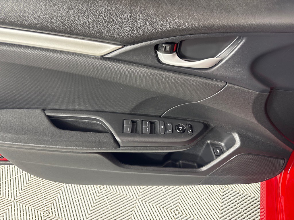 2017 Honda Civic Image 9