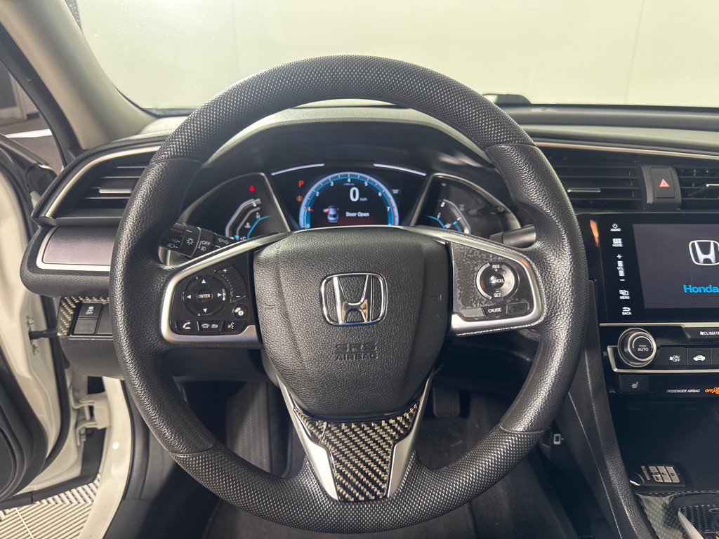2017 Honda Civic Image 16