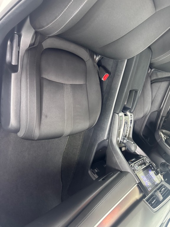 2017 Honda Civic Image 24