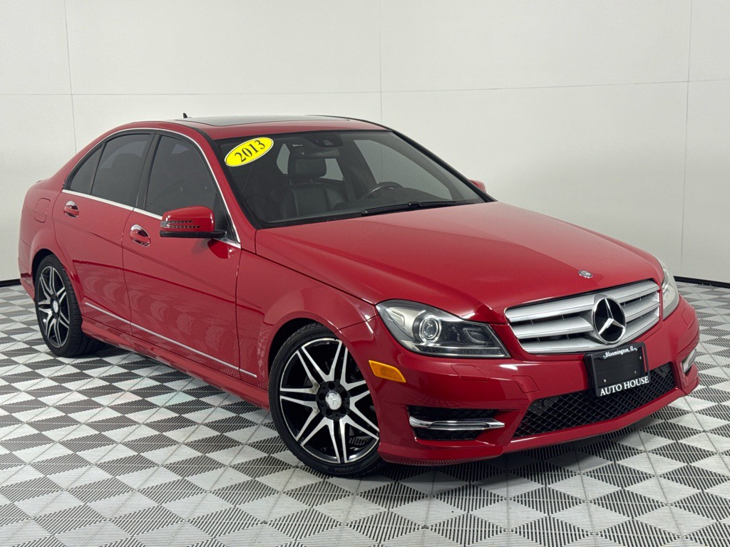 2013 Mercedes-Benz C-Class Image 2