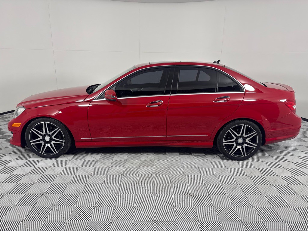 2013 Mercedes-Benz C-Class Image 9