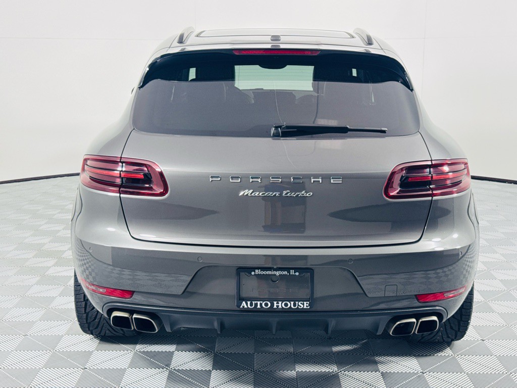 2015 Porsche Macan Image 6