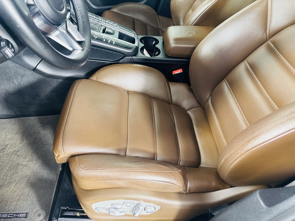 2015 Porsche Macan Image 14