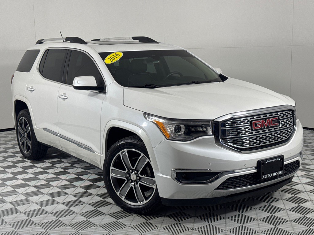 2017 GMC Acadia Image 2
