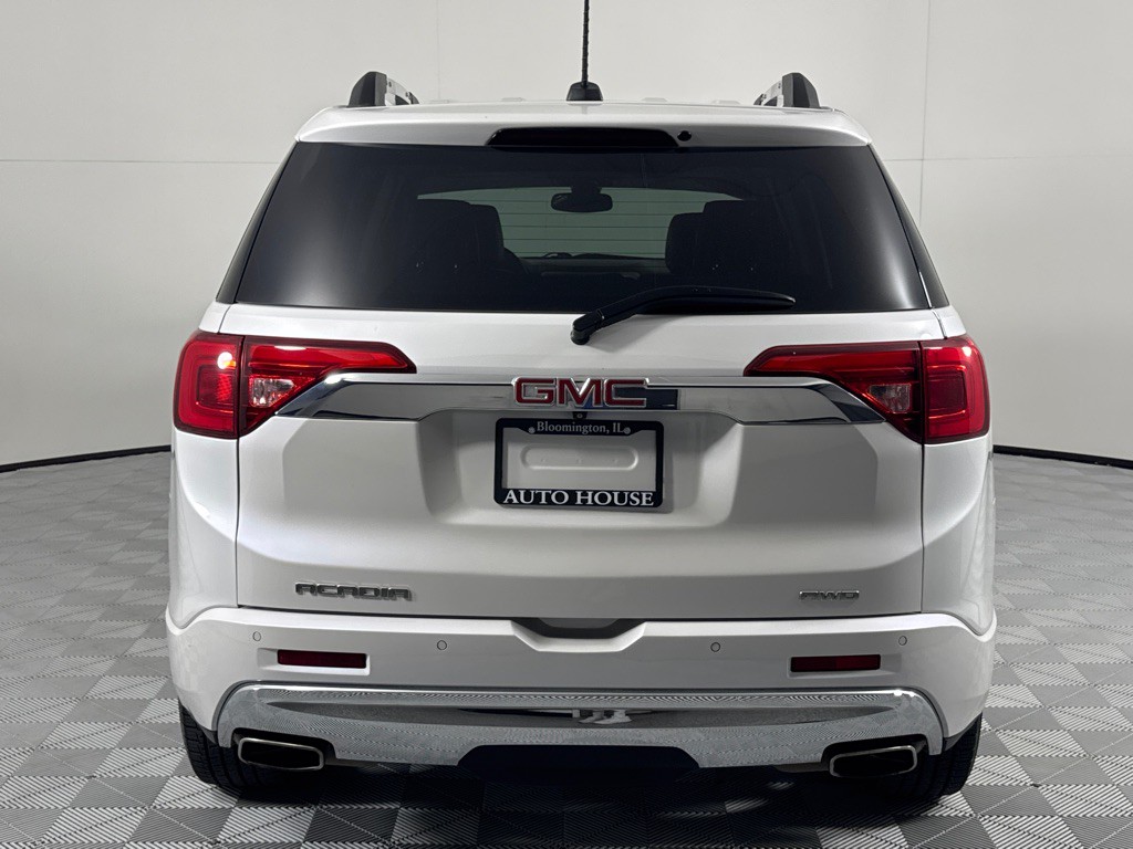 2017 GMC Acadia Image 6