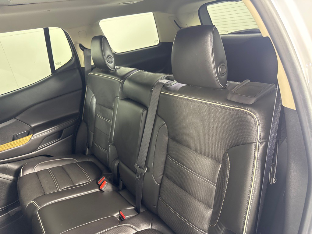 2017 GMC Acadia Image 21