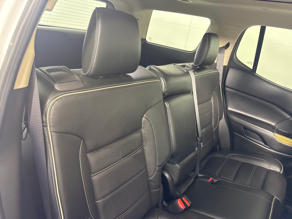 2017 GMC Acadia Image 24