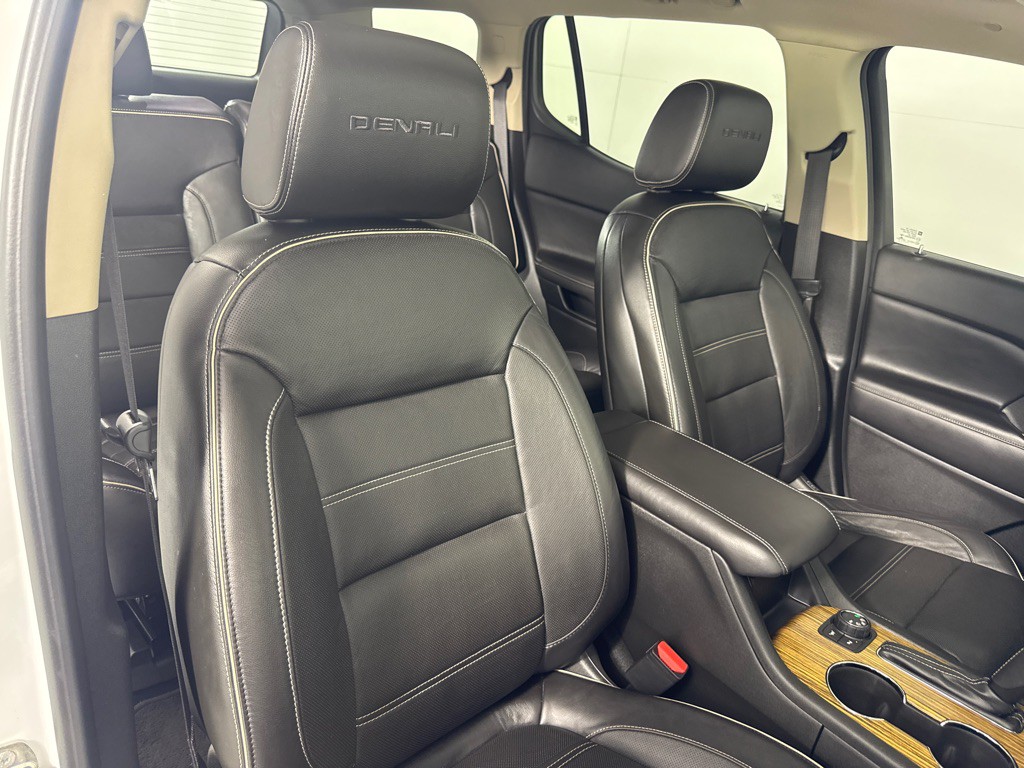 2017 GMC Acadia Image 26