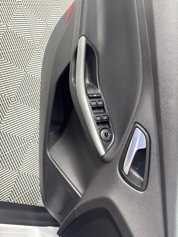 2014 Ford Focus Image 12