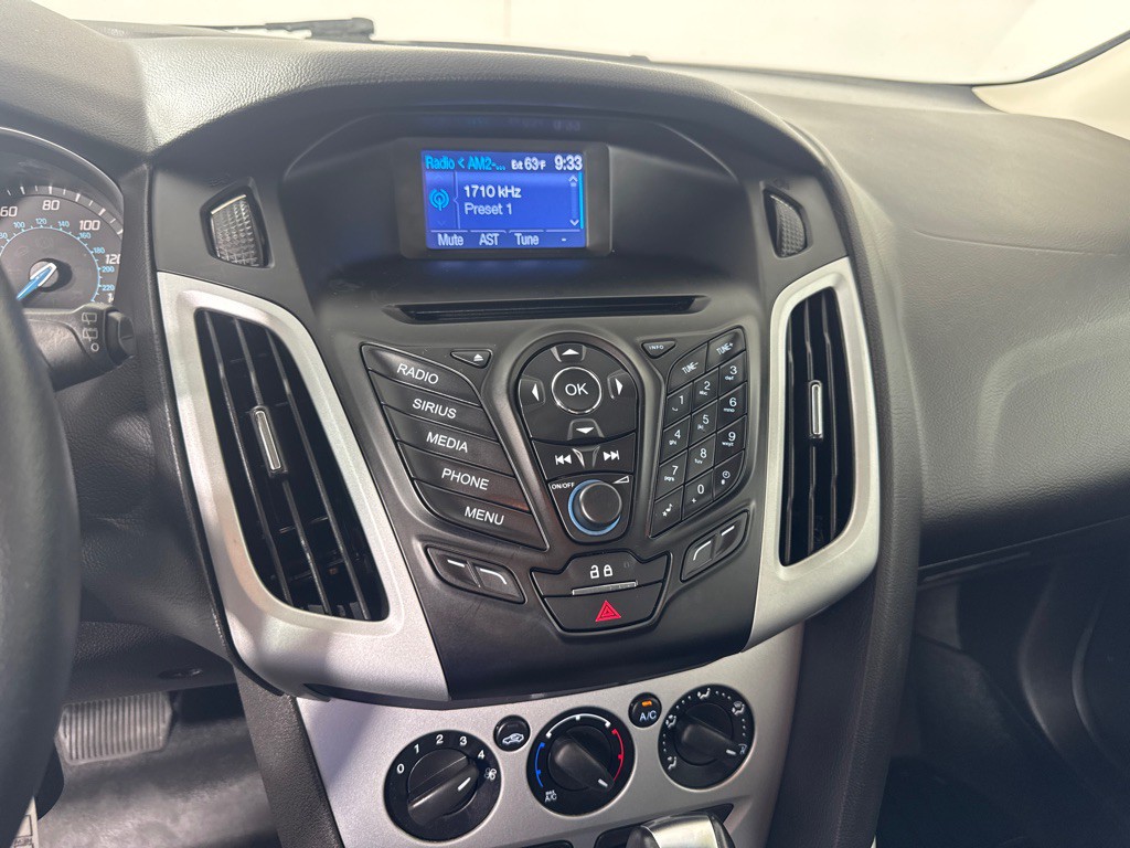 2014 Ford Focus Image 17