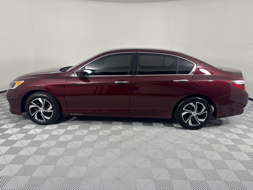 2017 Honda Accord Image 8